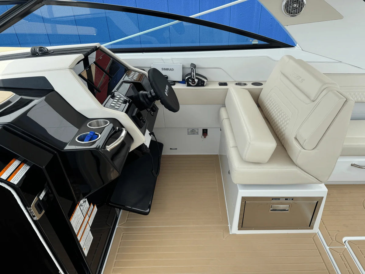 2026 Cruisers Yachts 34 GLS 34.0 feet, Excelsior, Minnesota #31