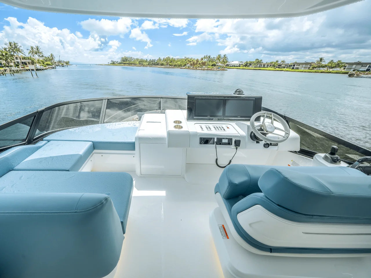 2026 Cruisers Yachts 57 FLY 57.0 feet, Jupiter, Florida #82
