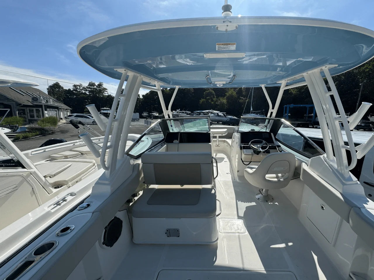 2026 Boston Whaler 240 Vantage 24.0 feet, Huntington, NY #6