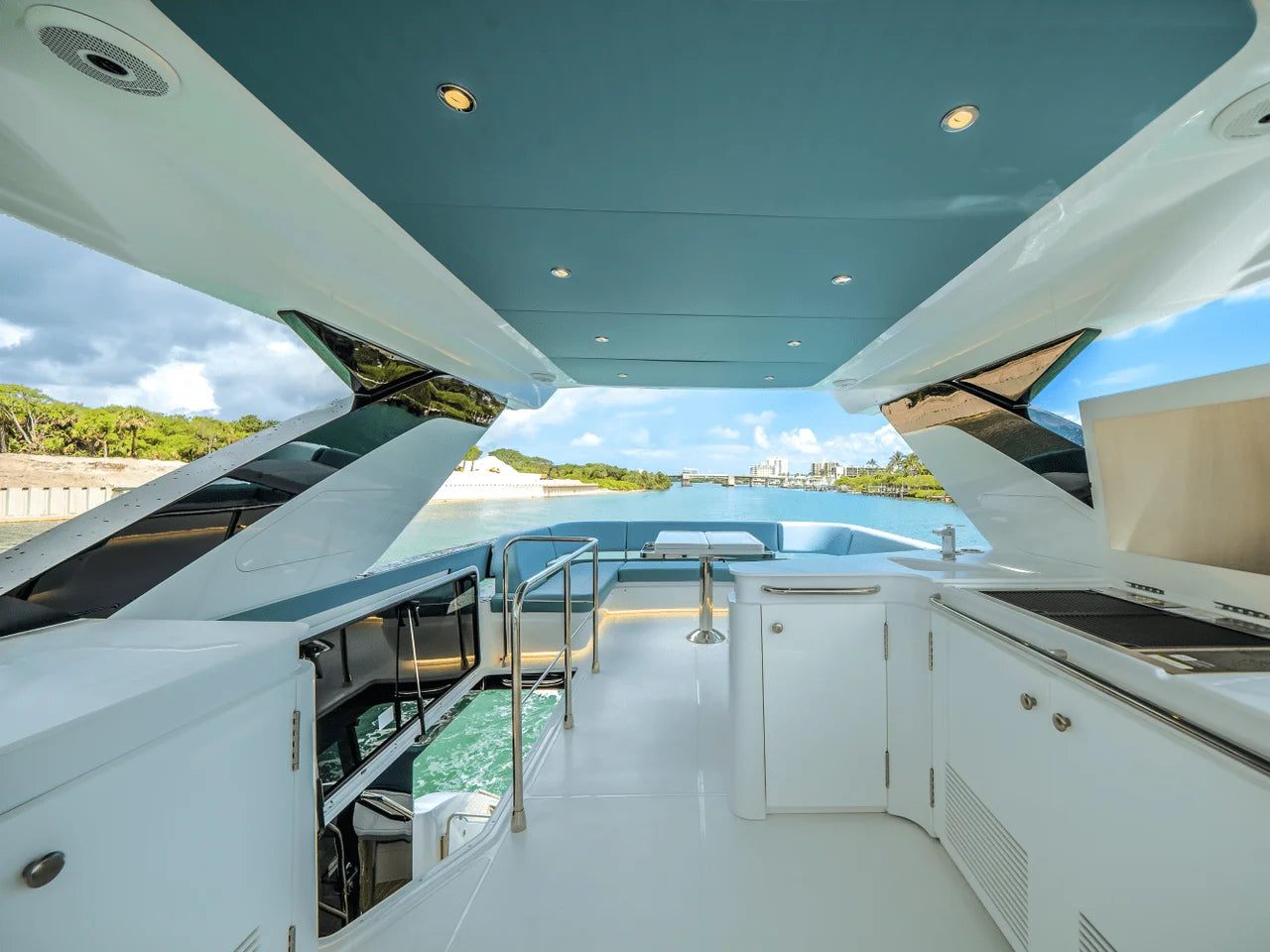 2026 Cruisers Yachts 57 FLY 57.0 feet, Jupiter, Florida #78