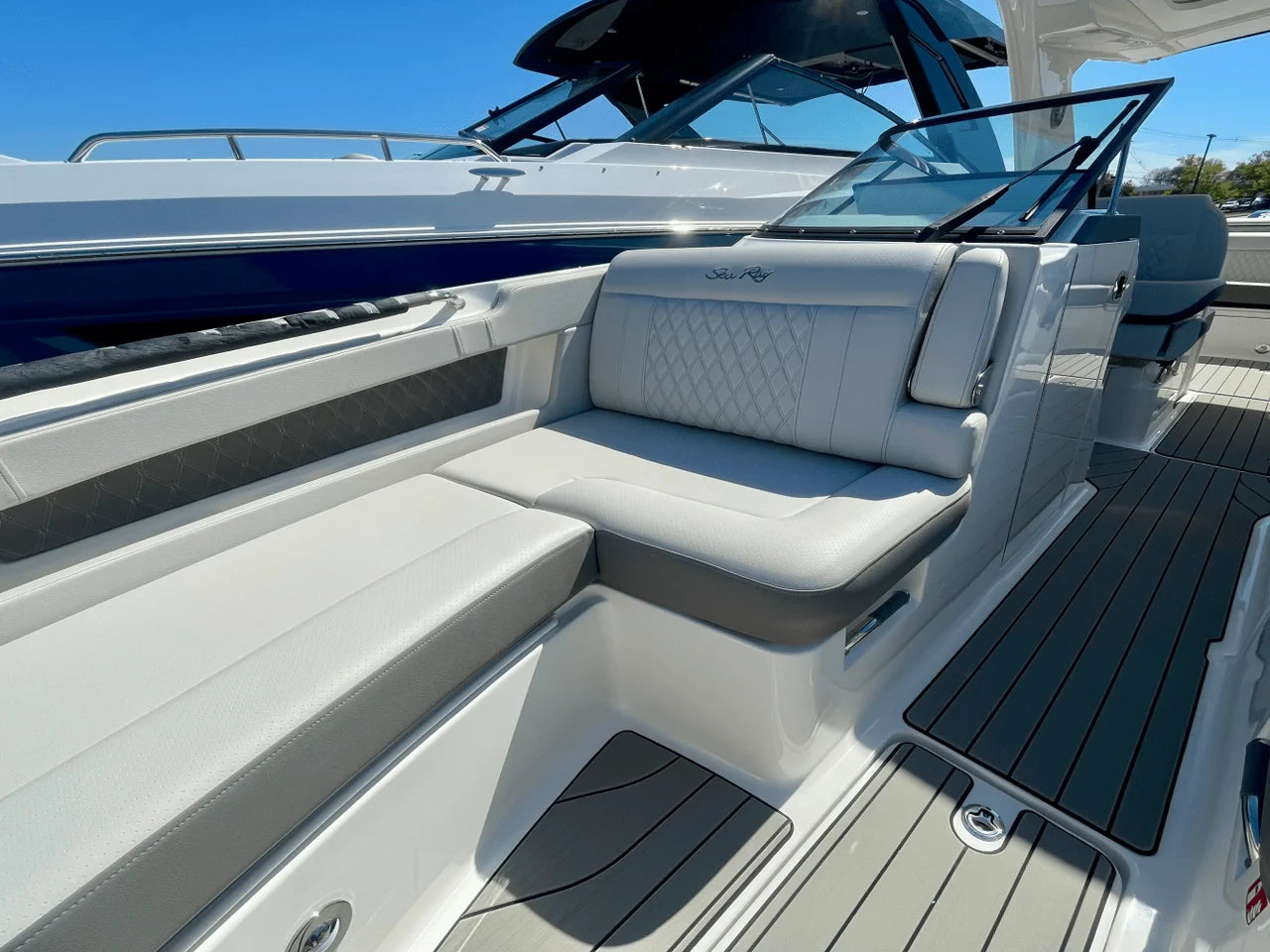 2026 Sea Ray SLX 310 Outboard 31.0 feet, Danvers, Massachusetts #23