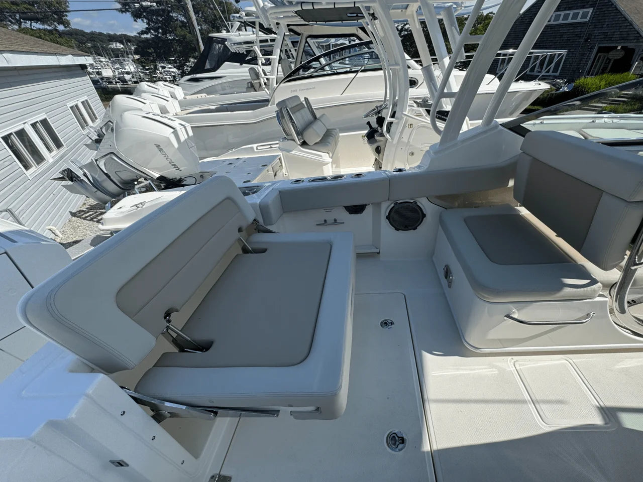 2026 Boston Whaler 240 Vantage 24.0 feet, Huntington, NY #10