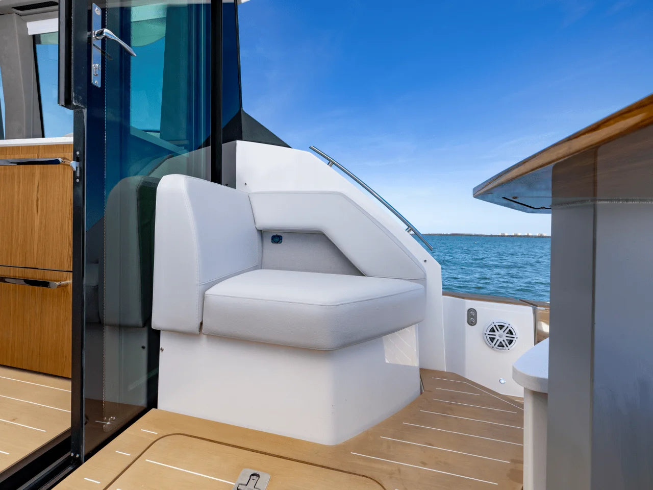 2025 Tiara Yachts EX 54 54.0 feet, Inuvik, Northwest Territories #12