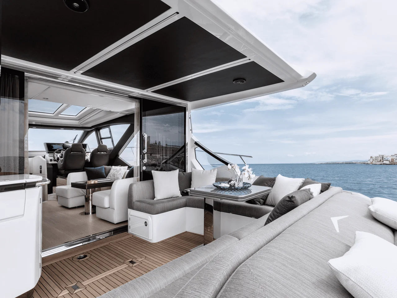 2026 Azimut S6 59.0 feet, Inuvik, Northwest Territories #8