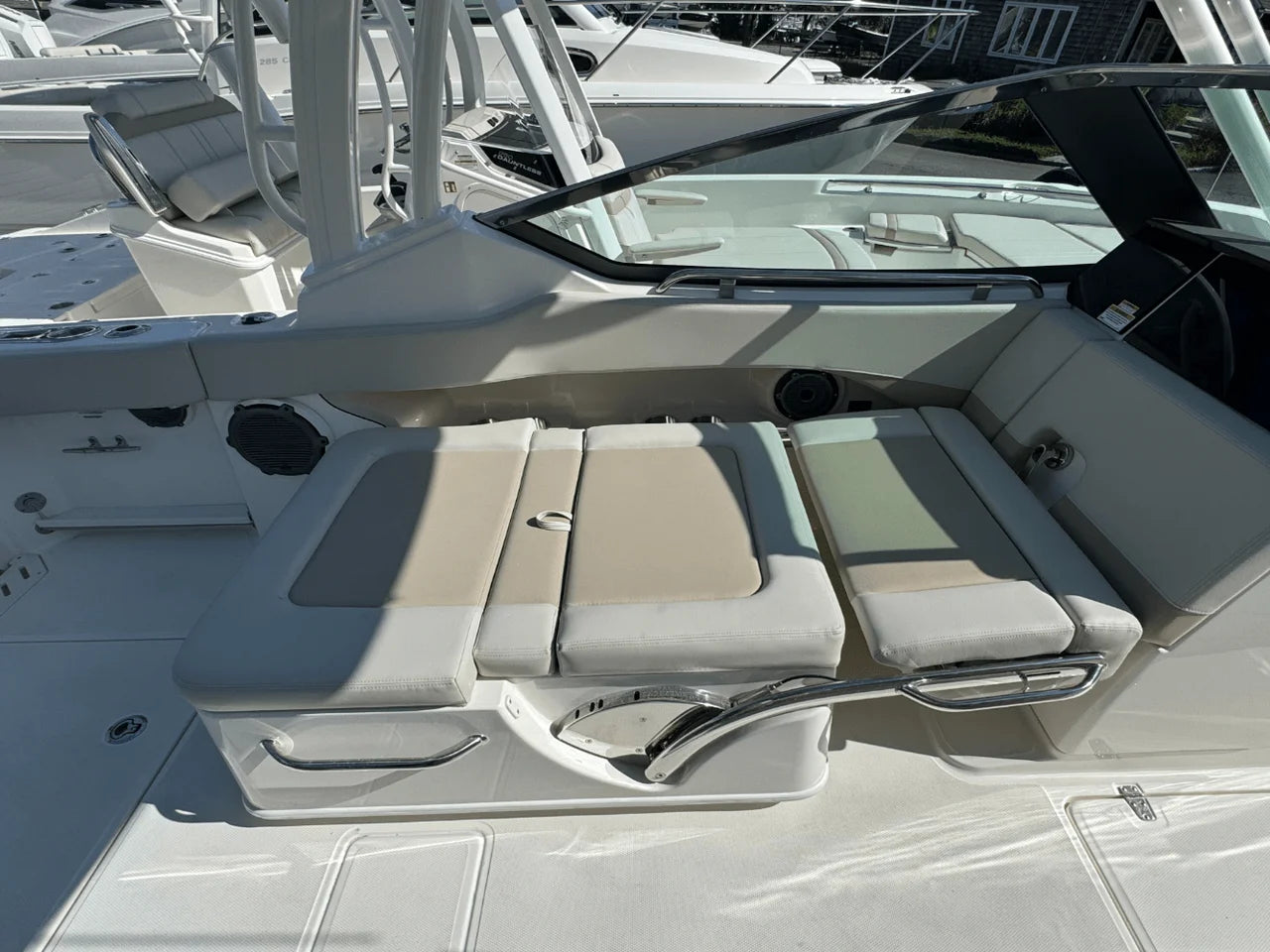 2026 Boston Whaler 240 Vantage 24.0 feet, Huntington, NY #15