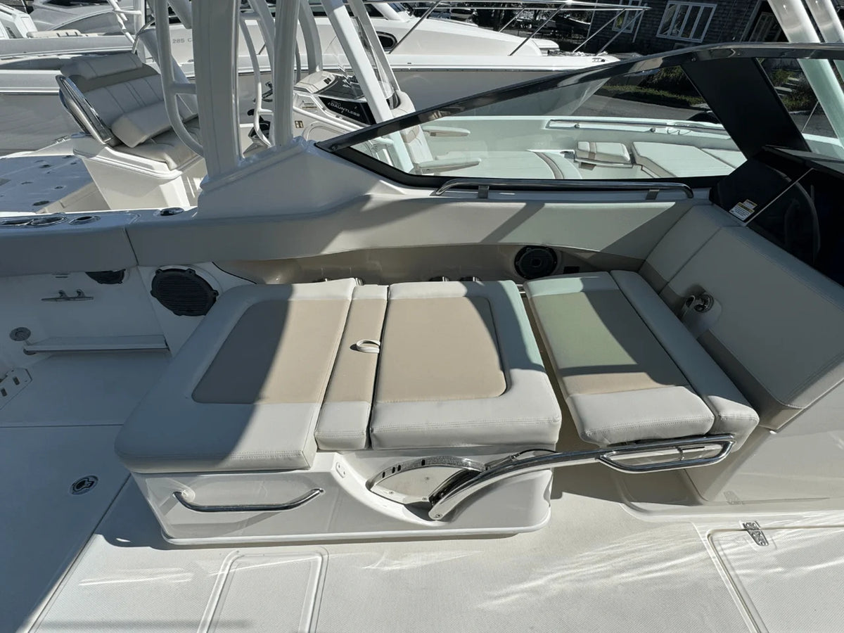 2026 Boston Whaler 240 Vantage 24.0 feet, Huntington, NY #15
