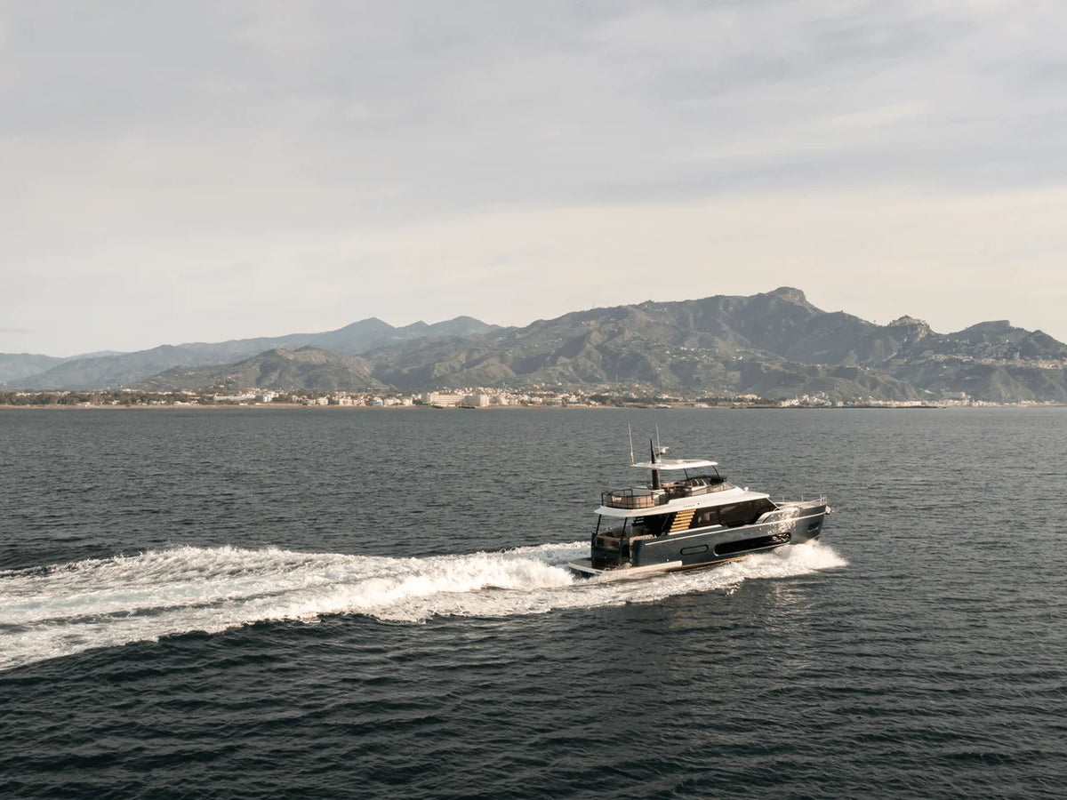 2027 Azimut Magellano 60 60.0 feet, Inuvik, Northwest Territories #23