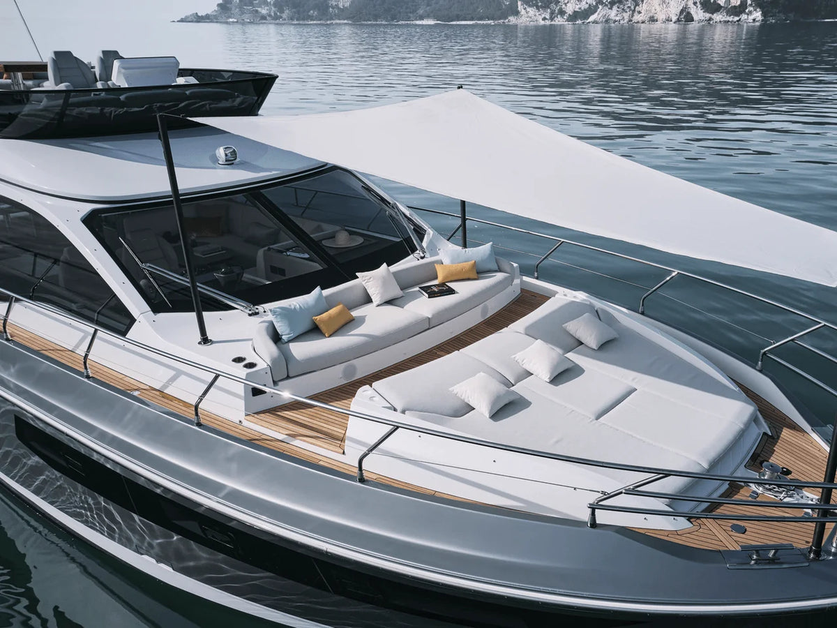 2027 Azimut Fly 53 55.0 feet, Inuvik, Northwest Territories #10