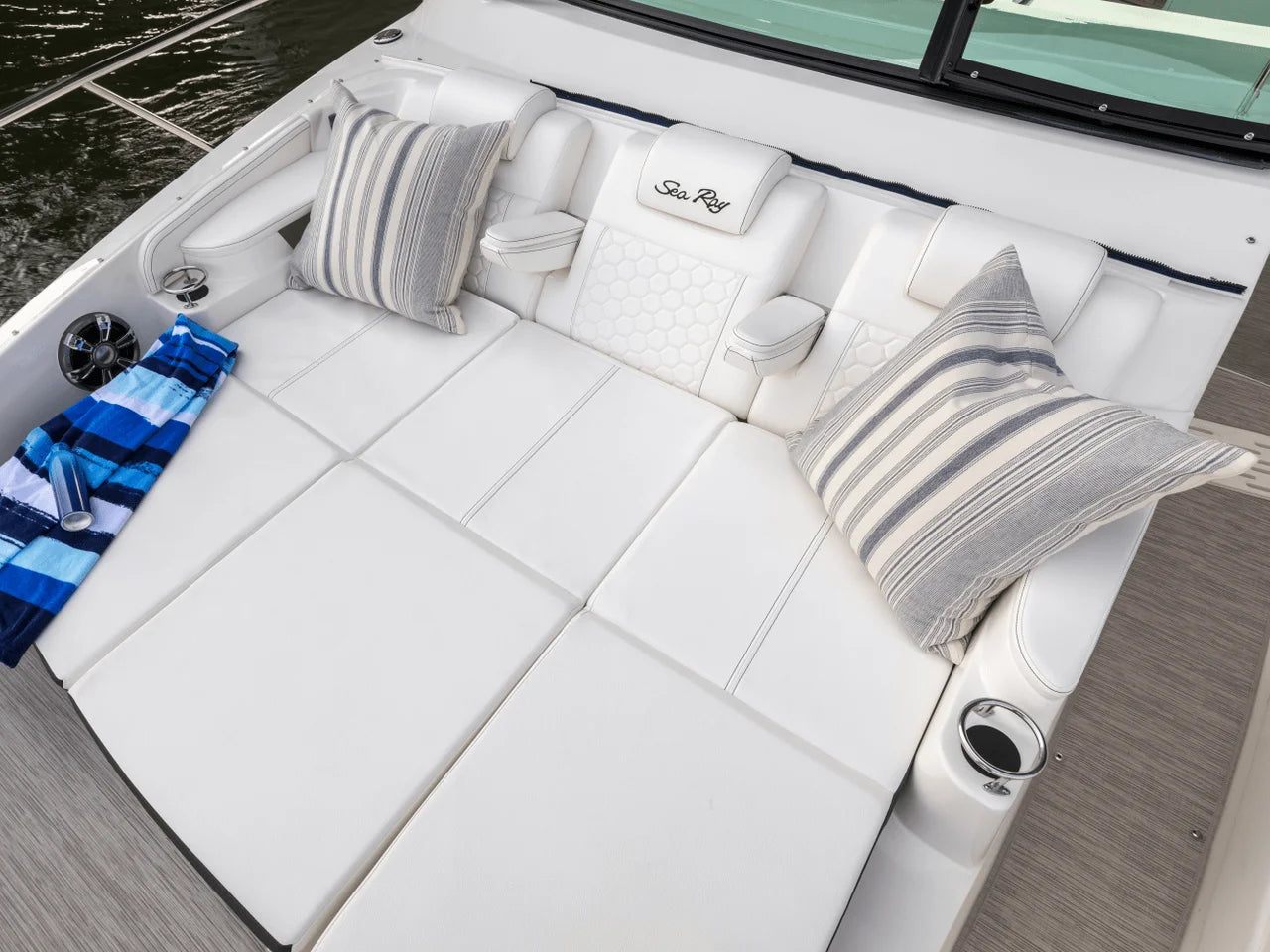 2026 Sea Ray Sundancer 320 Outboard 32.0 feet, Norwalk, Connecticut #37