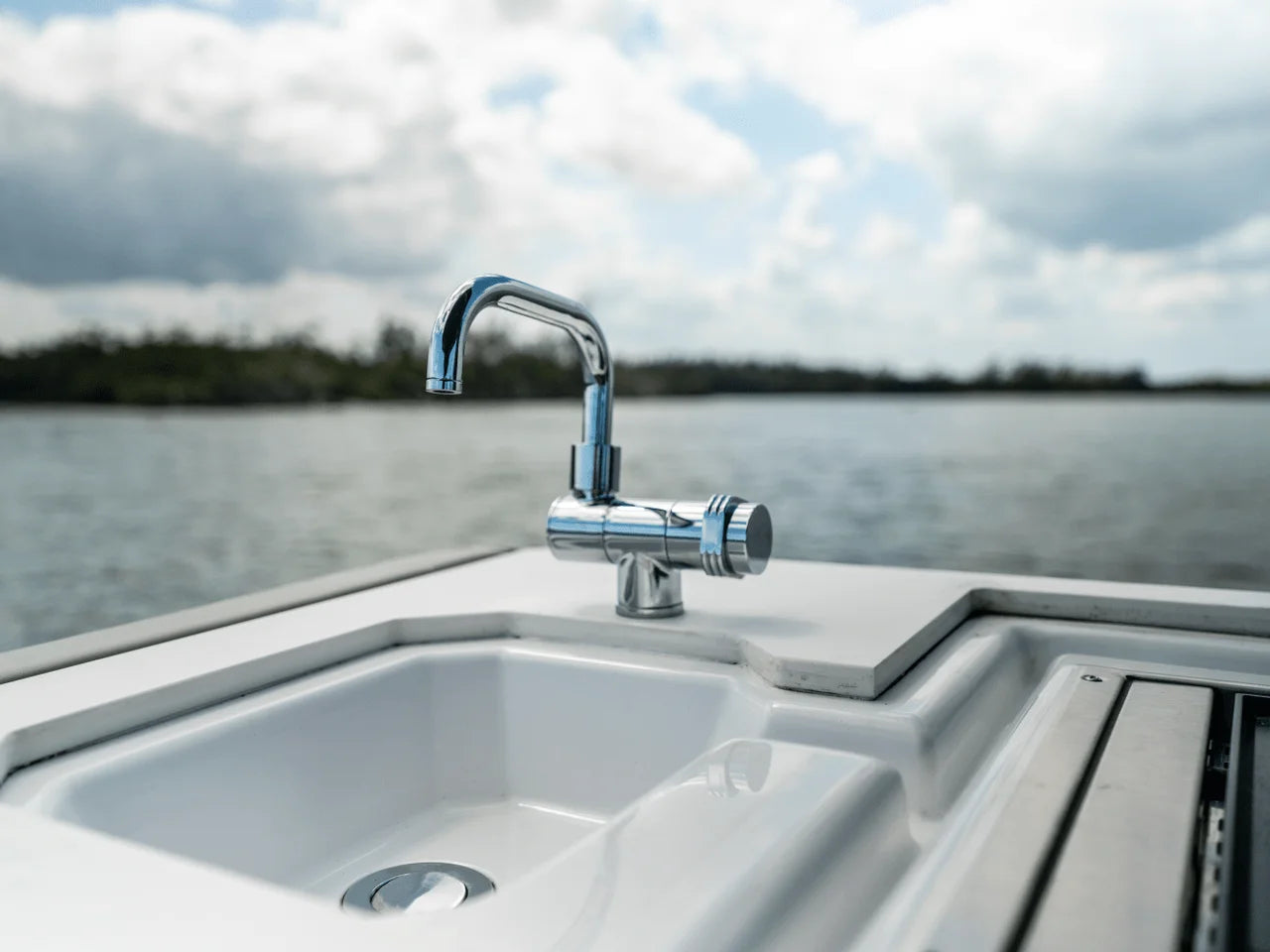 2026 Cruisers Yachts 34 GLS Outboard 35.0 feet, Inuvik, Northwest Territories #83