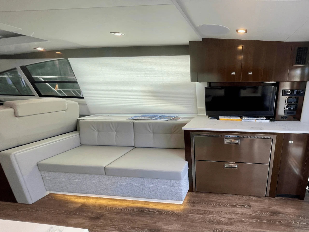 2023 Cruisers Yachts 46 CANTIUS 46.0 feet, Quincy, MA #17