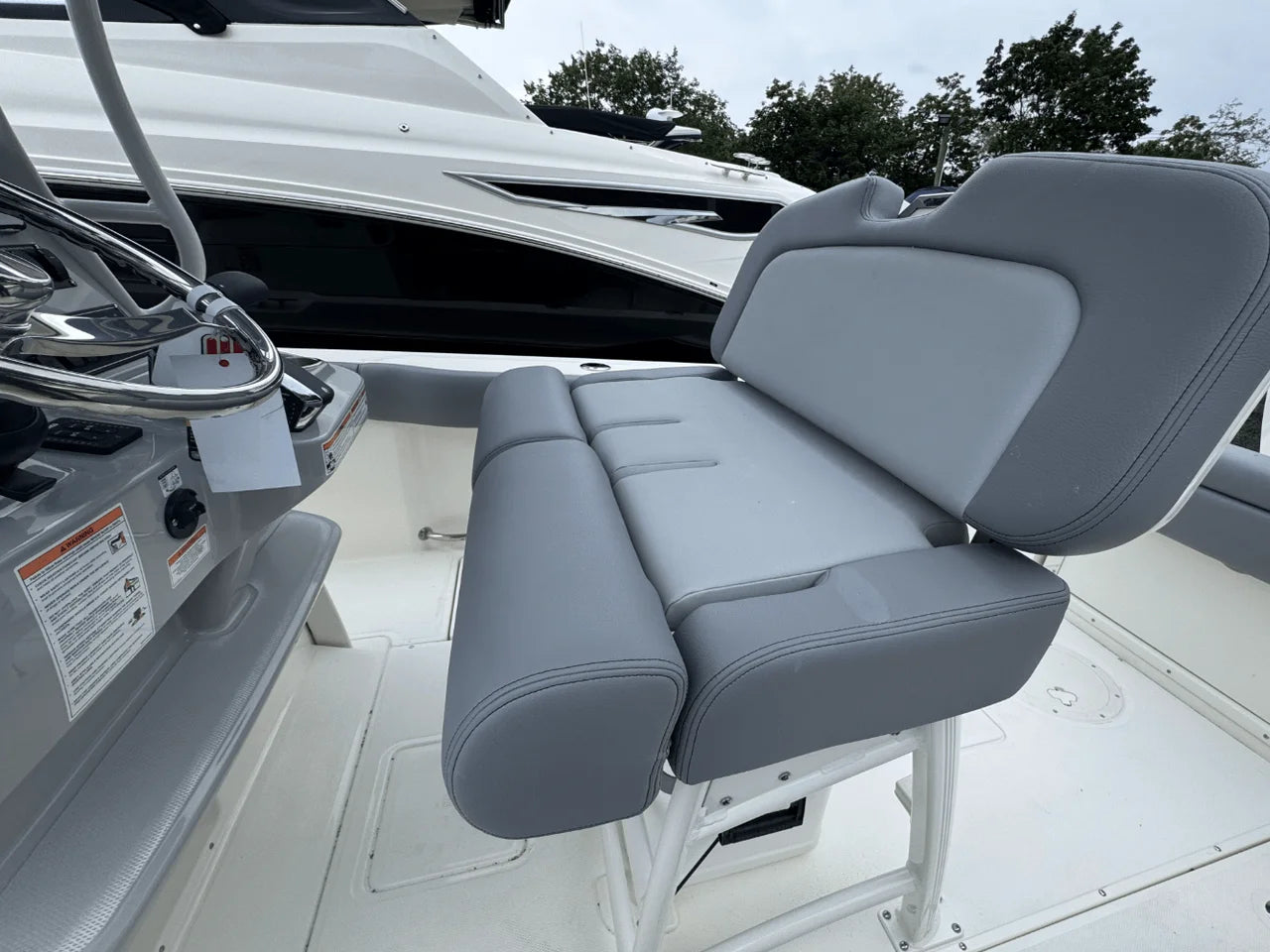 2026 Boston Whaler 230 Outrage 23.0 feet, Huntington, NY #24
