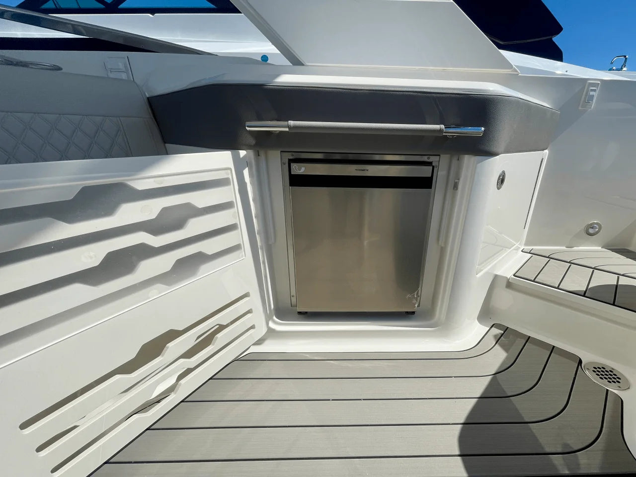 2026 Sea Ray SLX 310 Outboard 31.0 feet, Danvers, Massachusetts #10
