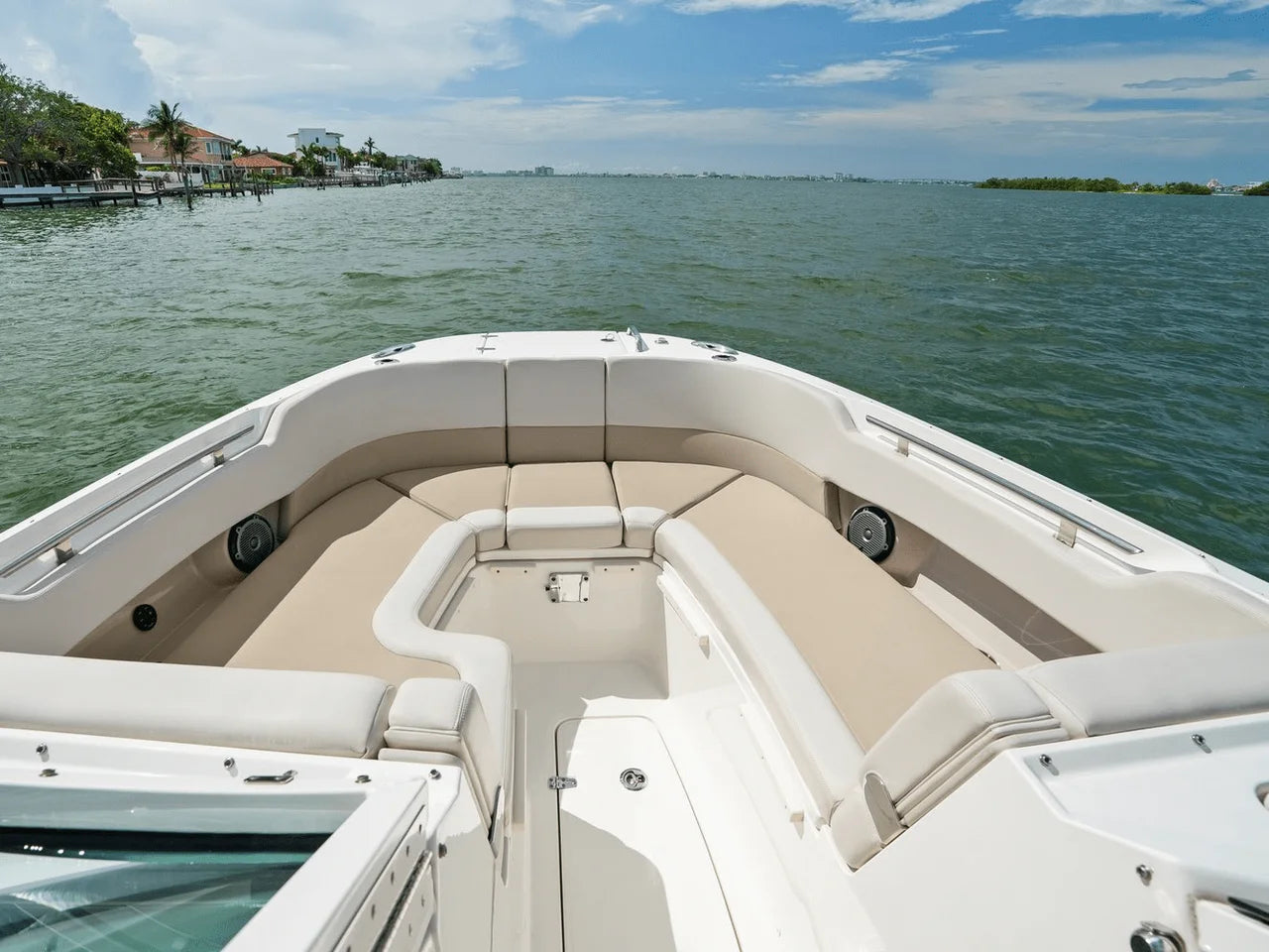 2020 Boston Whaler 320 VANTAGE 33.0 feet, St Petersburg, FL #25