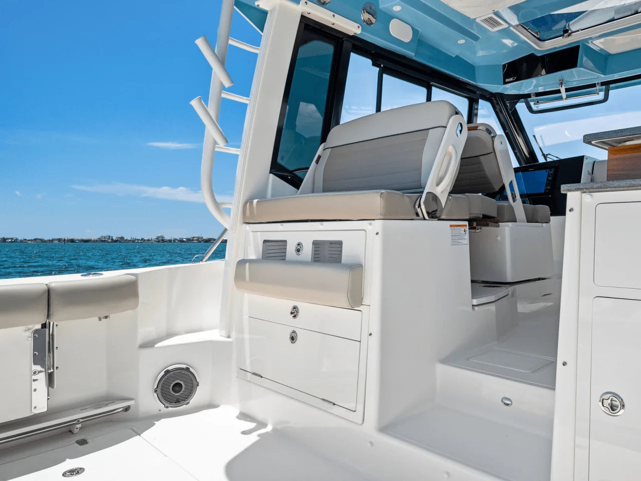 2025 Boston Whaler 365 Conquest 36.0 feet, St Petersburg, FL #64