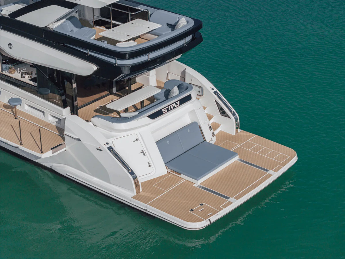 2027 Cruisers Yachts 57 FLY 57.0 feet, Naples, Florida #15