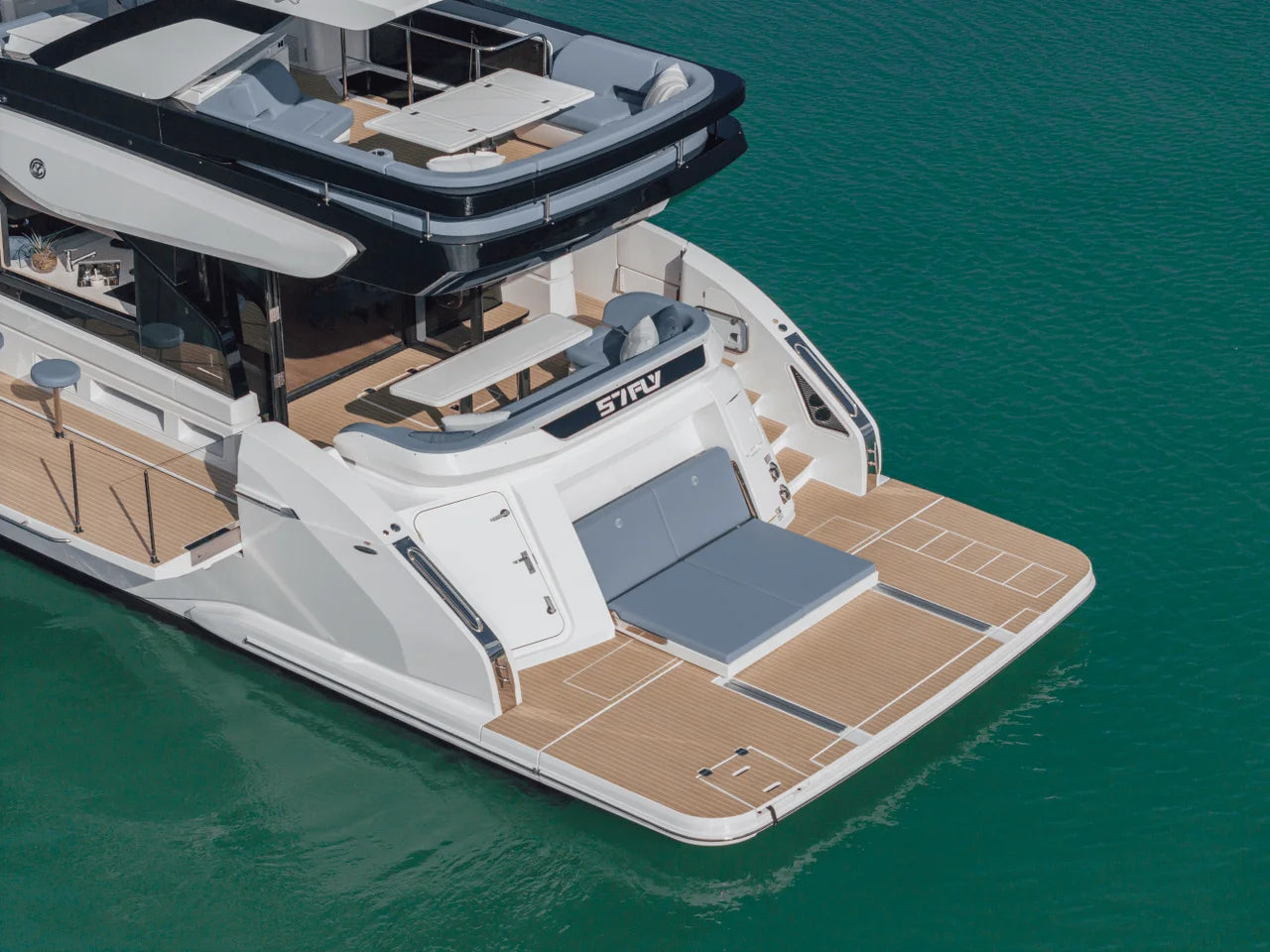 2026 Cruisers Yachts 57 FLY 57.0 feet, Inuvik, Northwest Territories #15