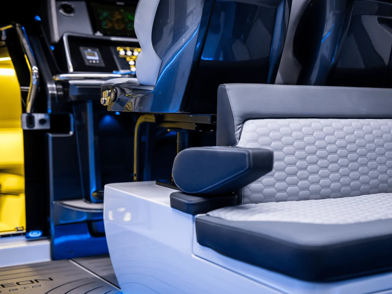 2026 Galeon 335 GTO 33.0 feet, Inuvik, Northwest Territories #64