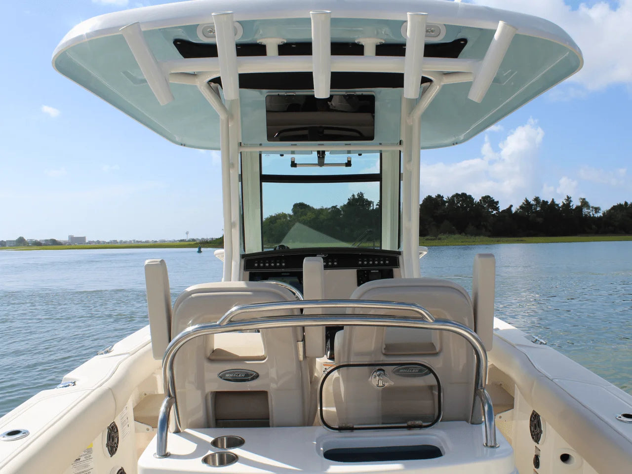 2024 Boston Whaler 250 OUTRAGE 25.0 feet, Wrightsville Beach, North Carolina #33