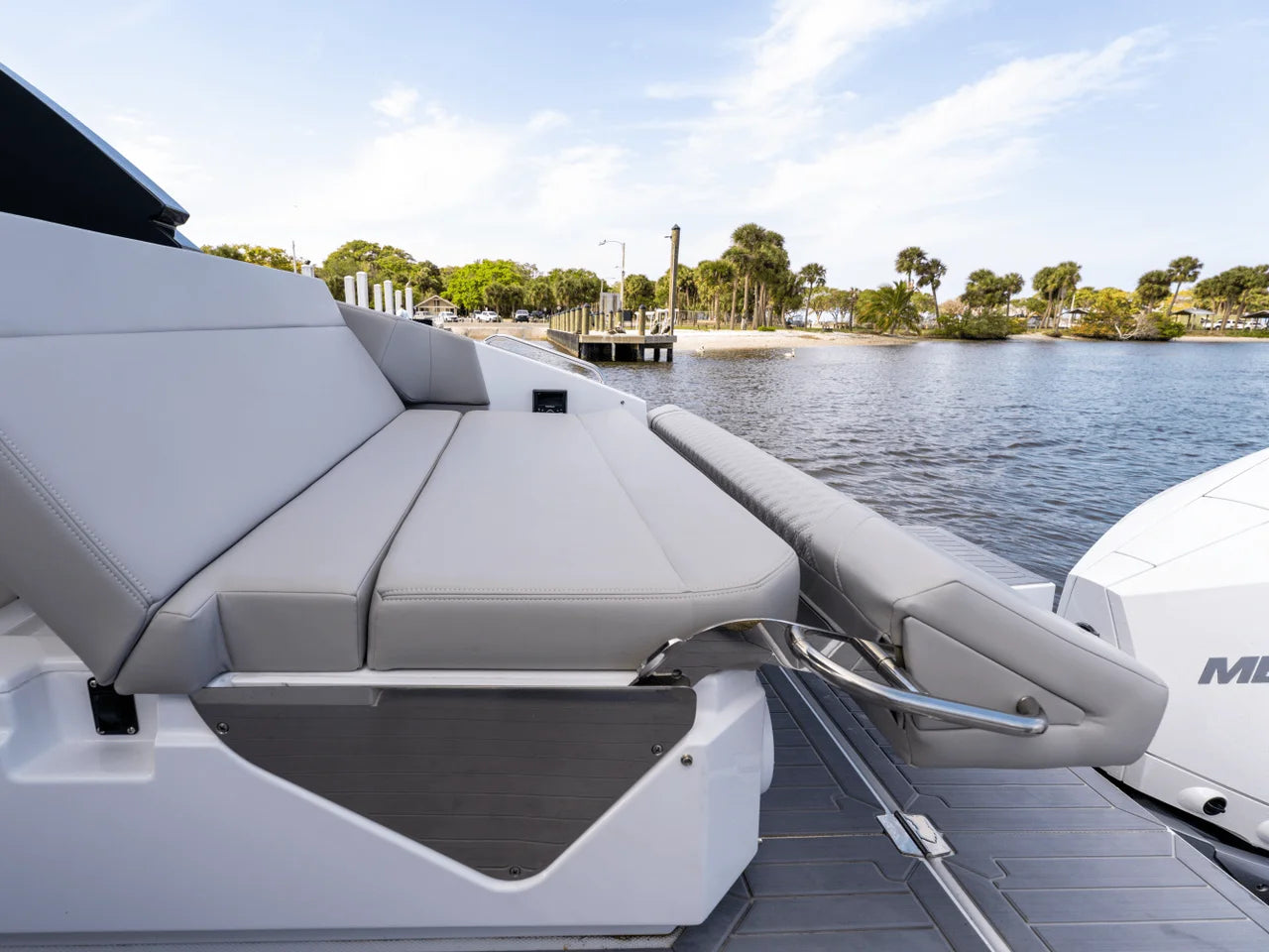 2026 Cruisers Yachts 34 GLS Outboard 35.0 feet, Inuvik, Northwest Territories #14