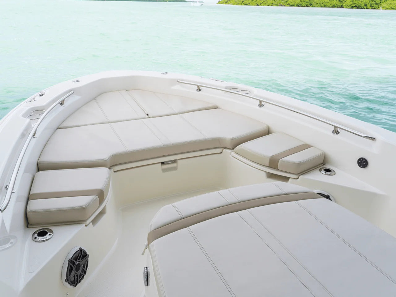2027 Boston Whaler 250 Dauntless 25.0 feet, Naples, Florida #48