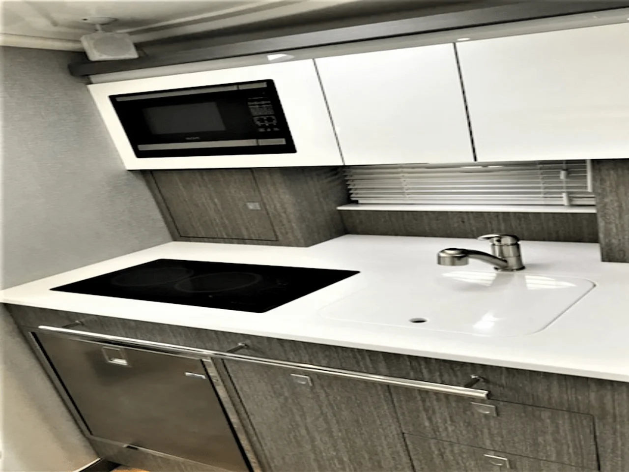 2021 Monterey 335 SPORT YACHT 33.0 feet, Wakefield, RI #58