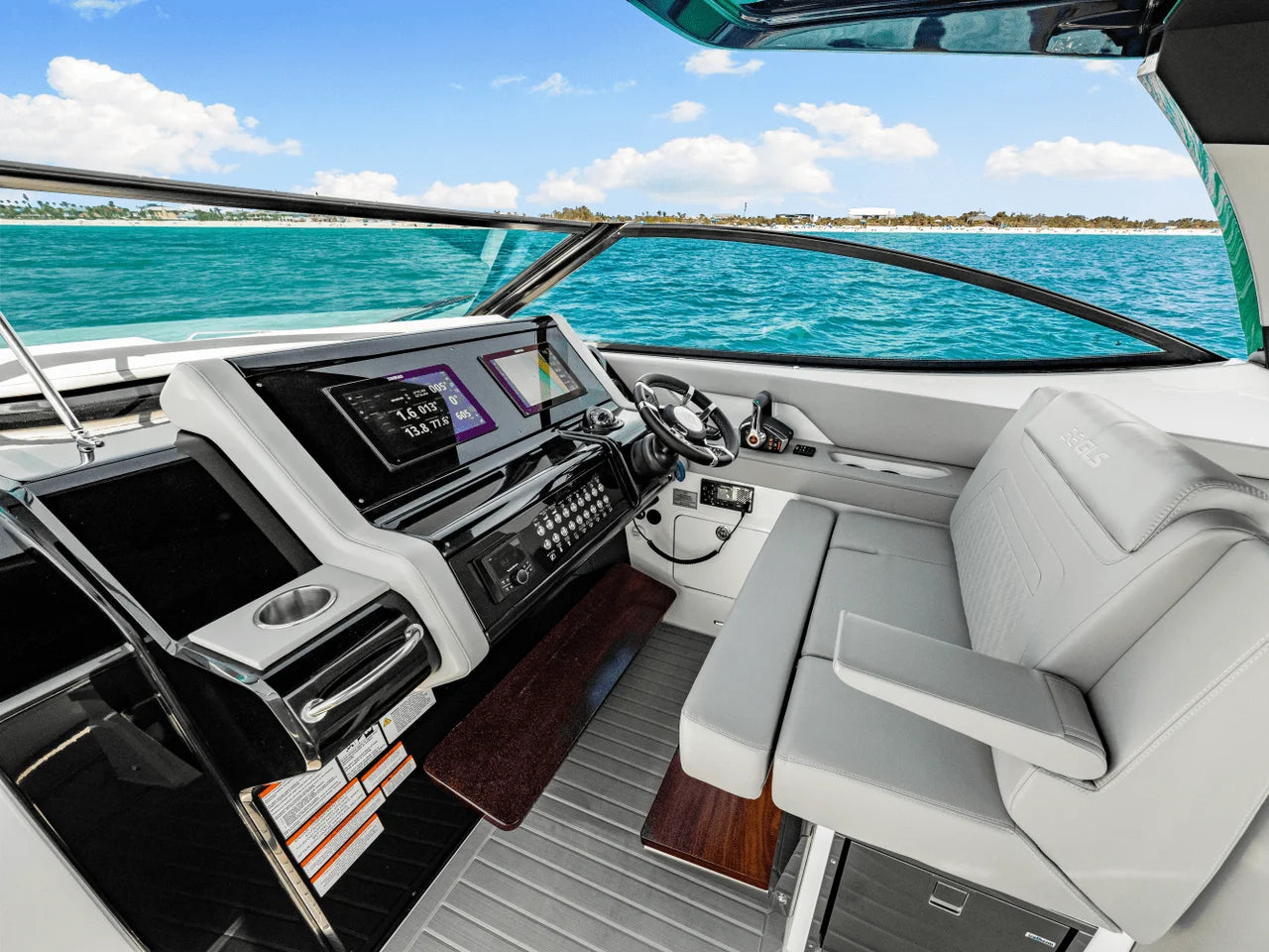2025 Cruisers Yachts 38 GLS Outboard 38.0 feet, Venice, Florida #16