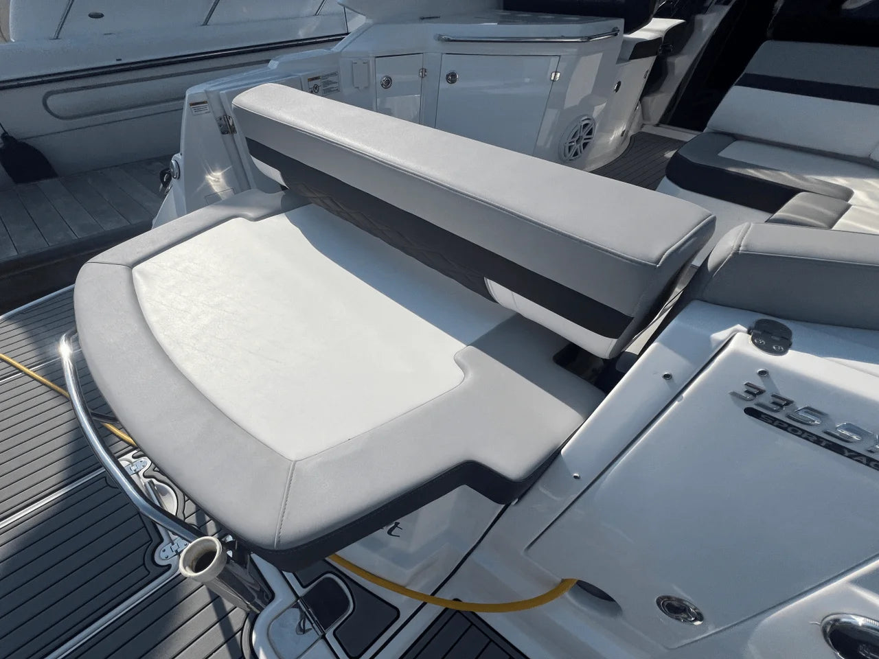 2021 Monterey 335 SPORT YACHT 33.0 feet, Wakefield, RI #4