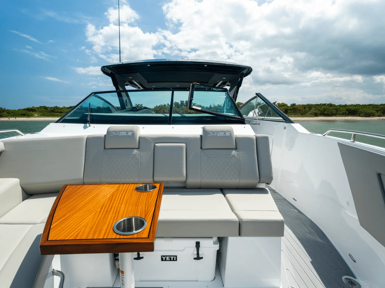 2027 Cruisers Yachts 34 GLS Outboard 34.0 feet, Venice, Florida #98