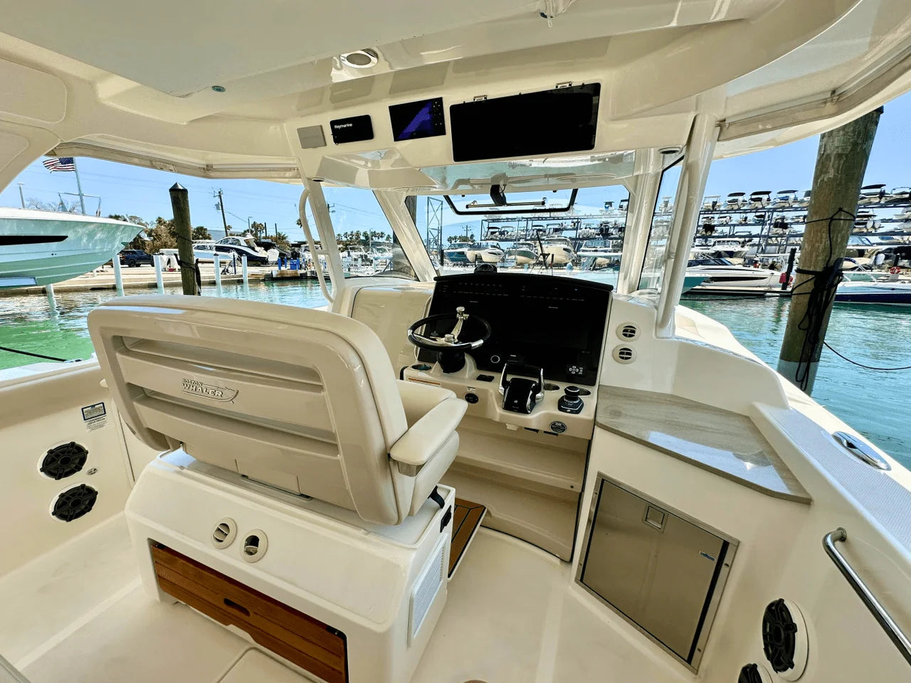 2023 Boston Whaler 350 REALM 35.0 feet, Sarasota, Florida #16