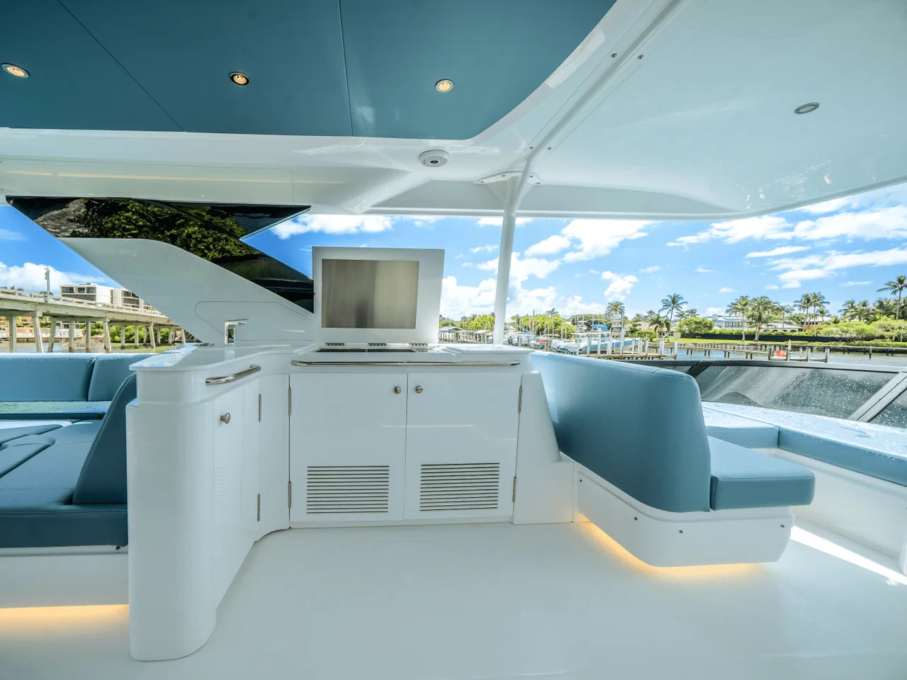 2026 Cruisers Yachts 57 FLY 57.0 feet, Jupiter, Florida #72
