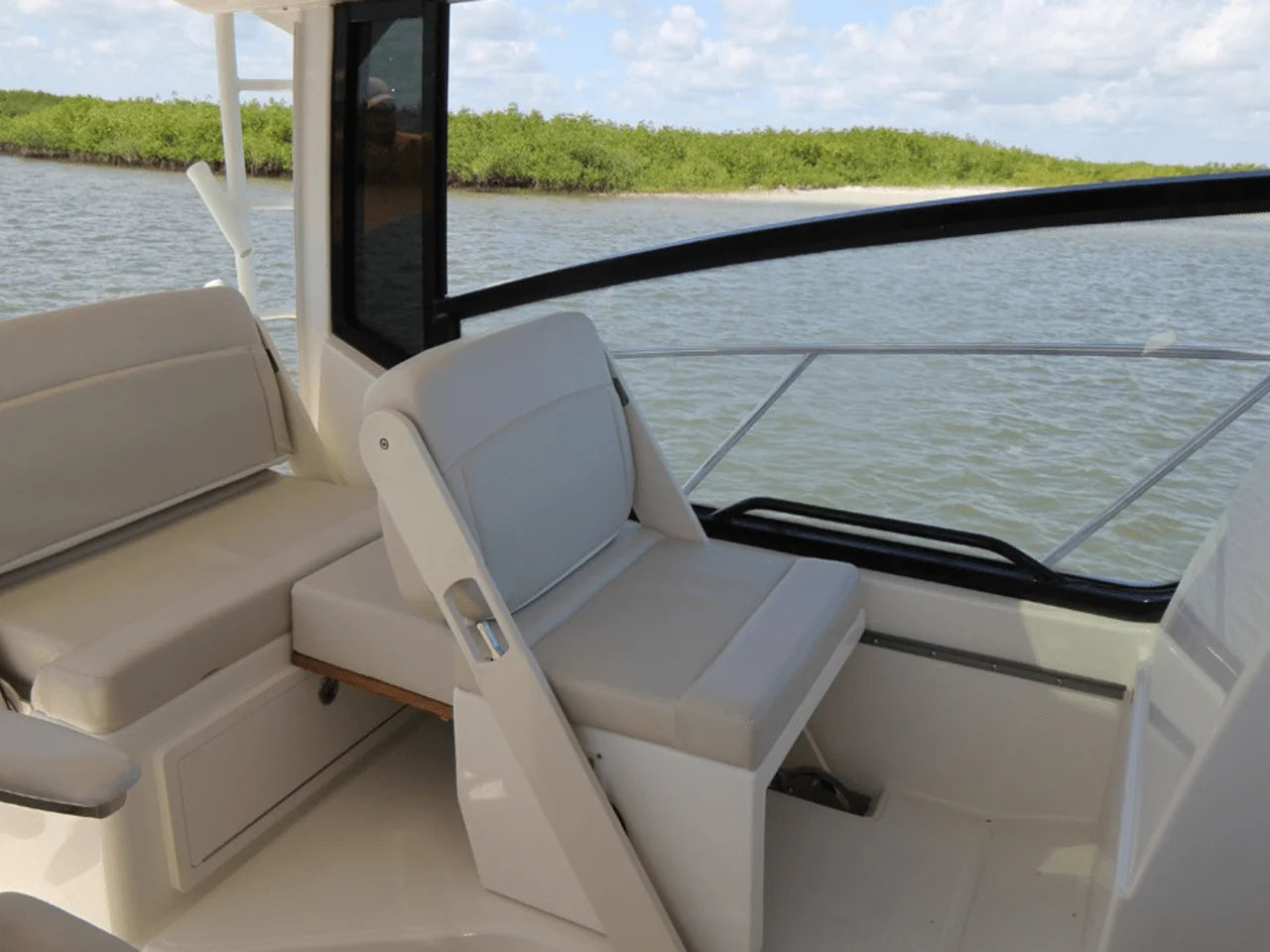 2027 Boston Whaler 325 Conquest 32.0 feet, Norwalk, Connecticut #36