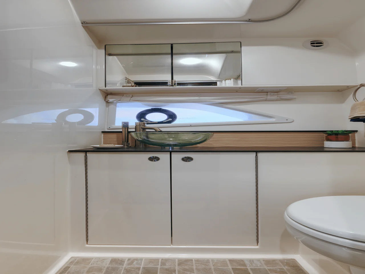 2026 Sea Ray Sundancer 320 Outboard 32.0 feet, St Petersburg, FL #17