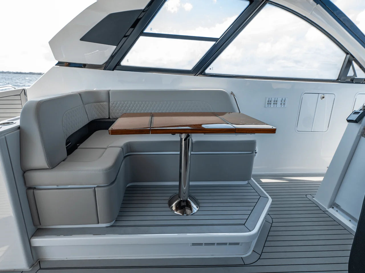 2025 Cruisers Yachts 50 GLS 50.0 feet, Pensacola, Florida #35