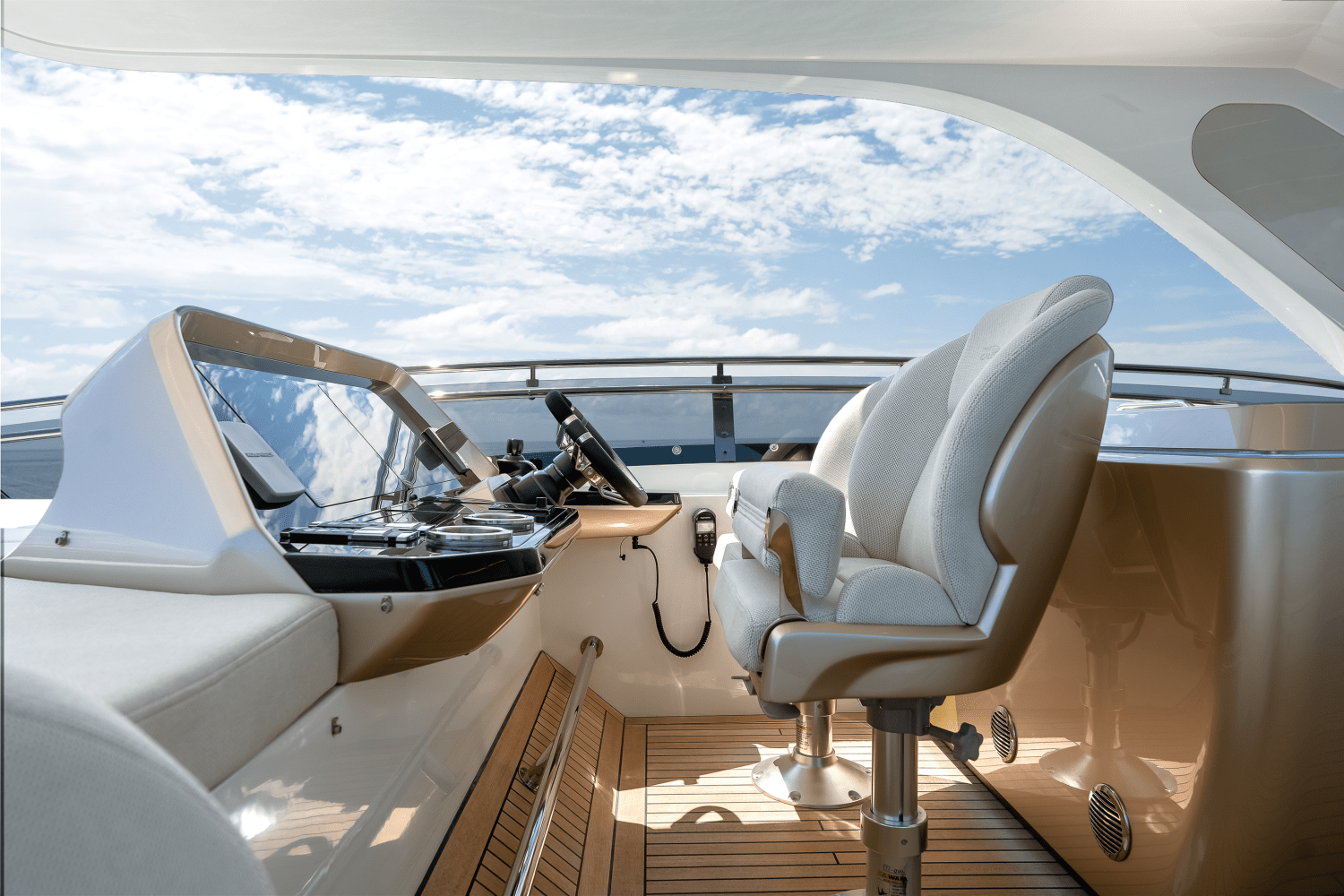 2026 Galeon 800 FLY 83.0 feet, Inuvik, Northwest Territories #24
