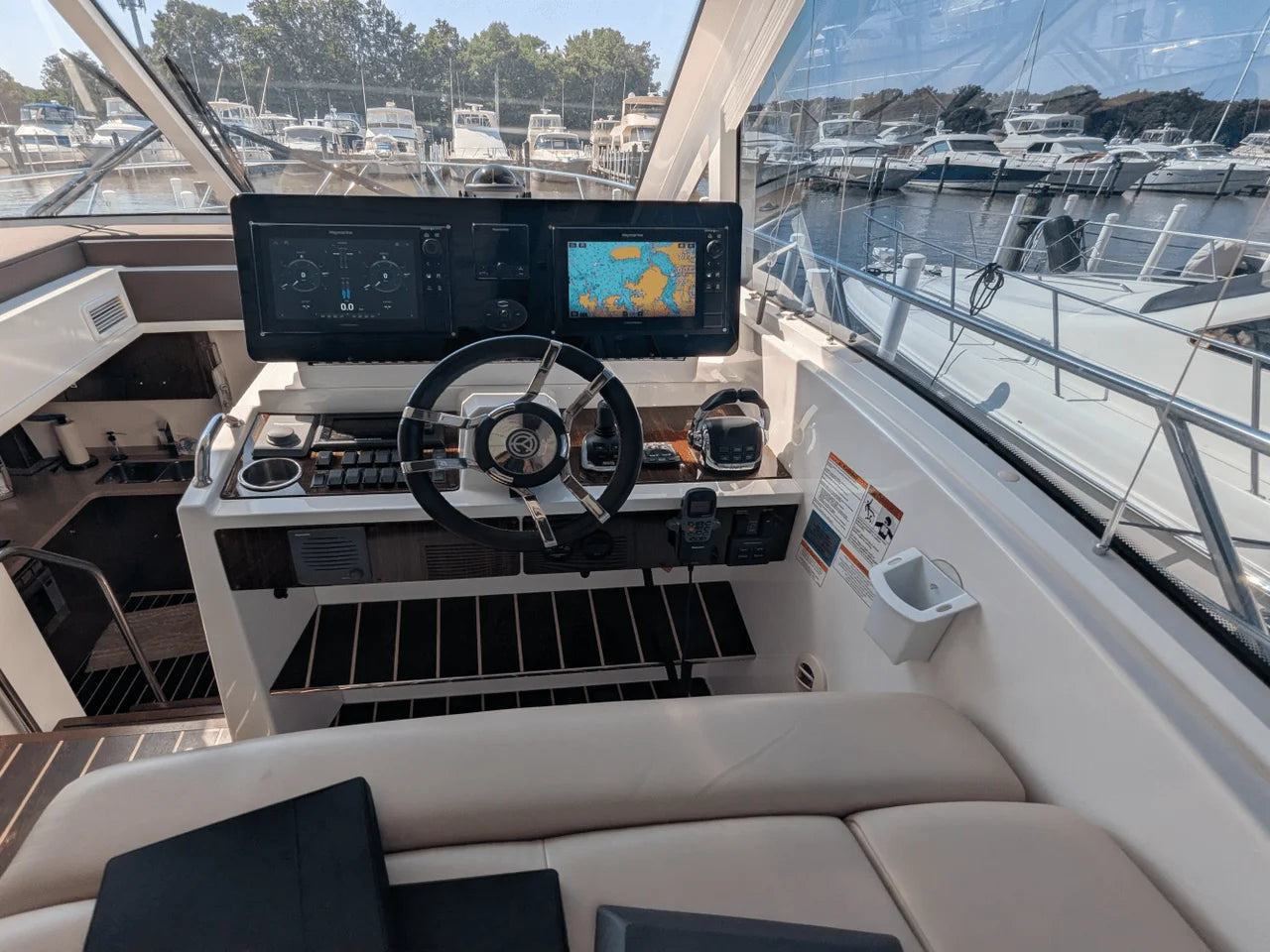 2013 Cruisers Yachts 48 CANTIUS 48.0 feet, Baltimore, MD #28
