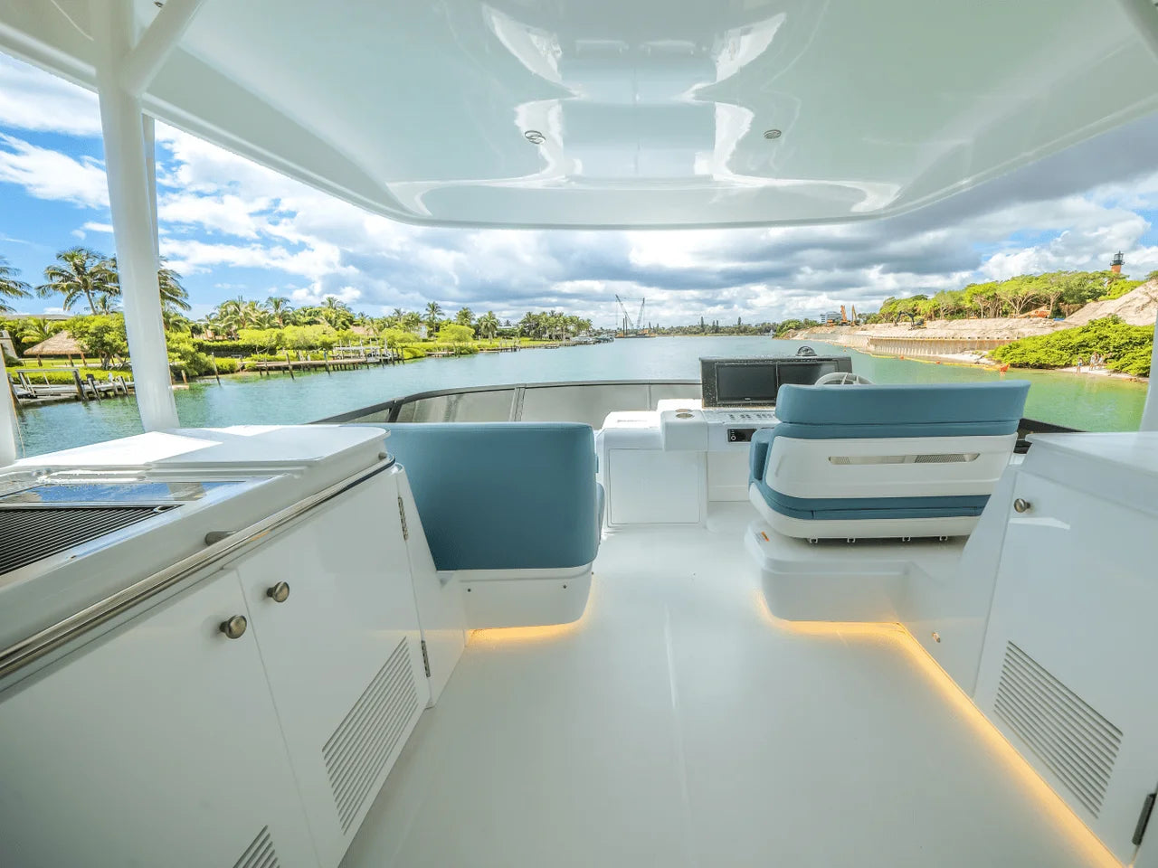 2026 Cruisers Yachts 57 FLY 57.0 feet, Jupiter, Florida #74