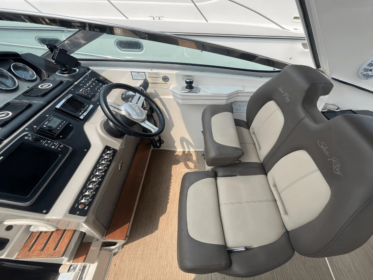 2014 Sea Ray 350 SUNDANCER 35.0 feet, Huntington, NY #26