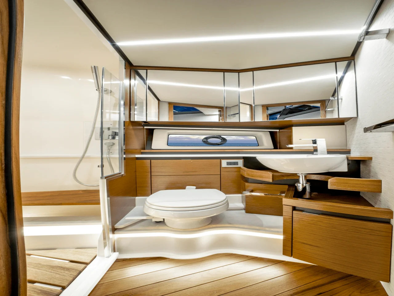 2025 Tiara Yachts LE 48 48.0 feet, Inuvik, Northwest Territories #12