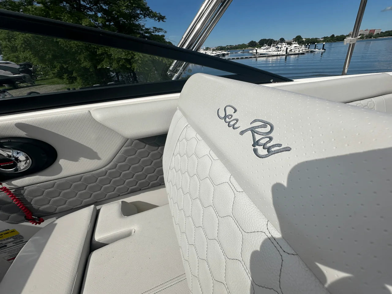 2020 Sea Ray 250SDX OB 25.0 feet, Quincy, MA #21