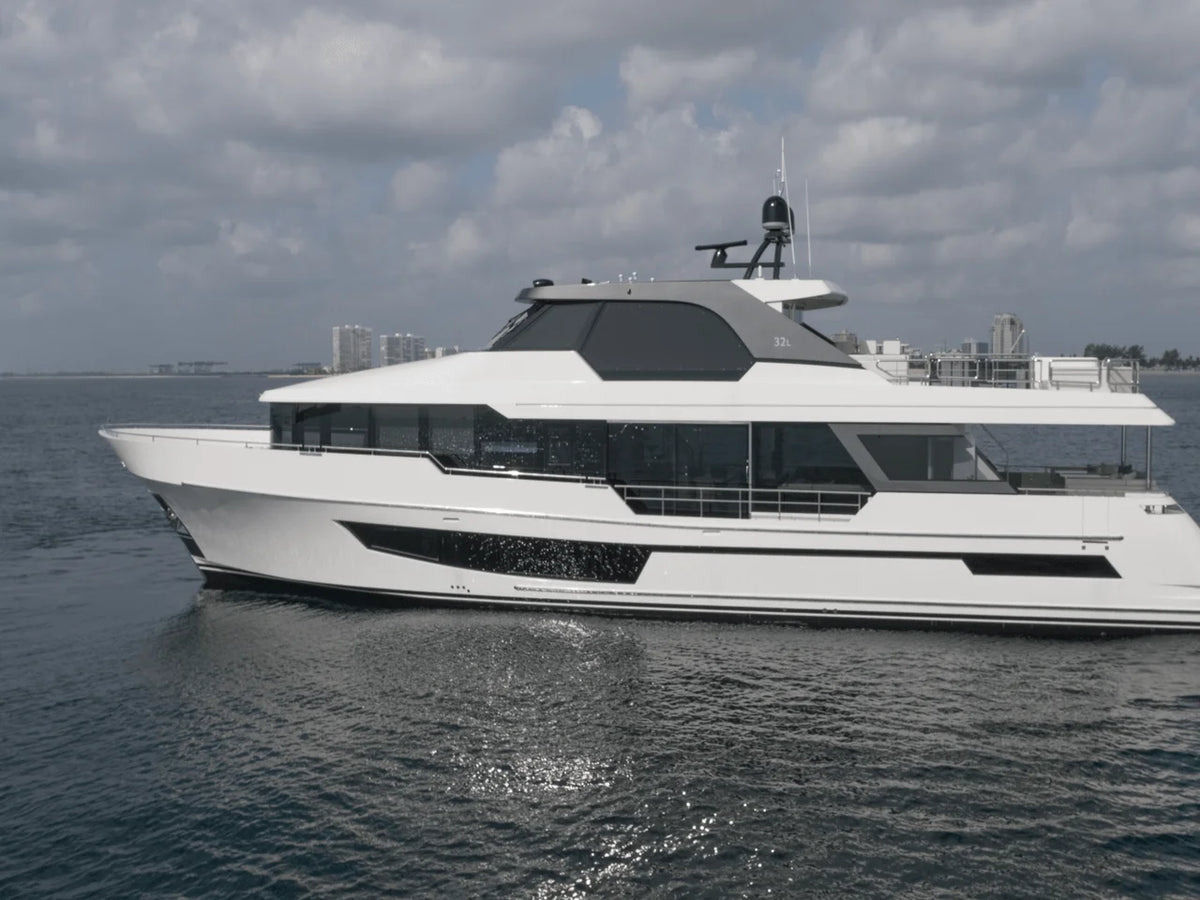 2027 Ocean Alexander 32L 106.0 feet, Inuvik, Northwest Territories #23