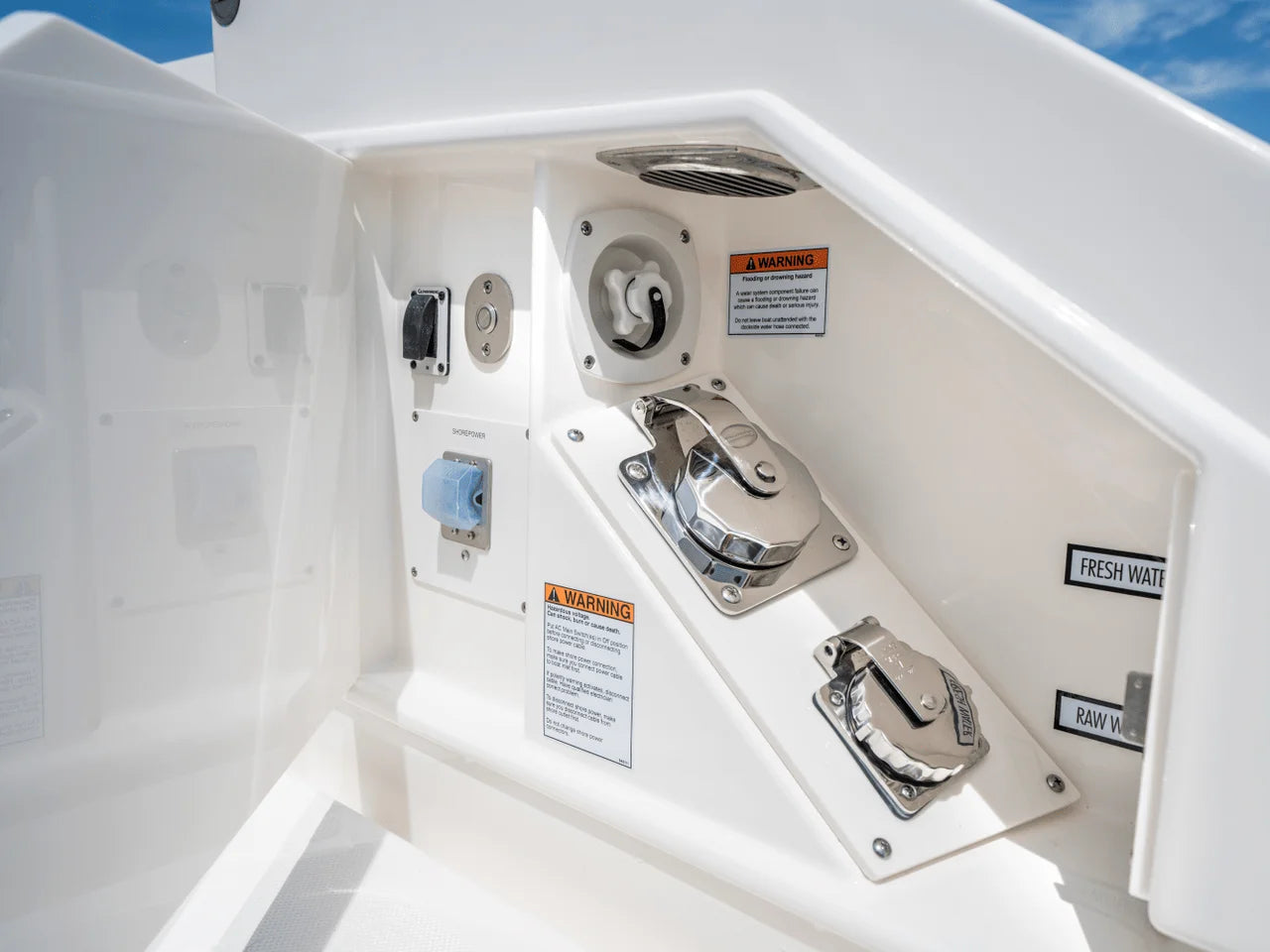 2025 Tiara Yachts LE 43 43.0 feet, Inuvik, Northwest Territories #50