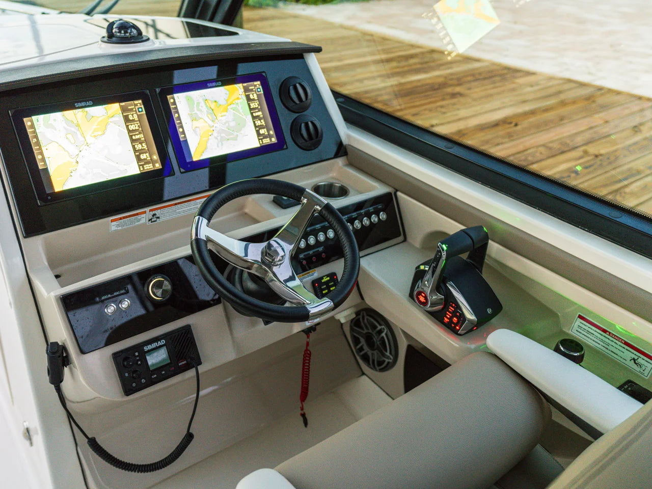 2027 Boston Whaler 330 Vantage 33.0 feet, Sarasota, Florida #24