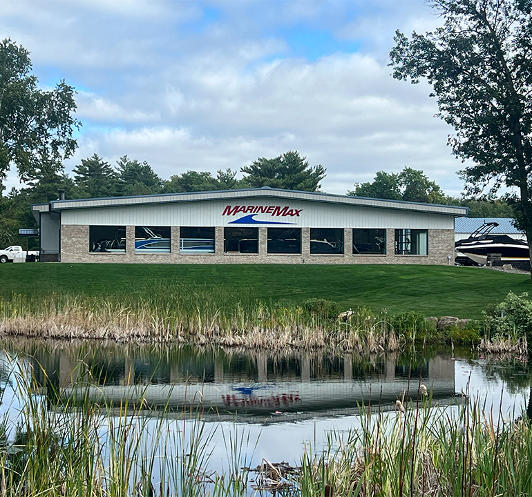 MarineMax Crosslake
