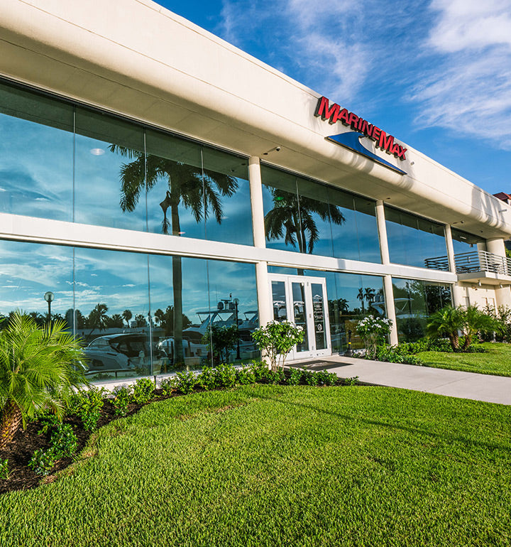 Contact MarineMax