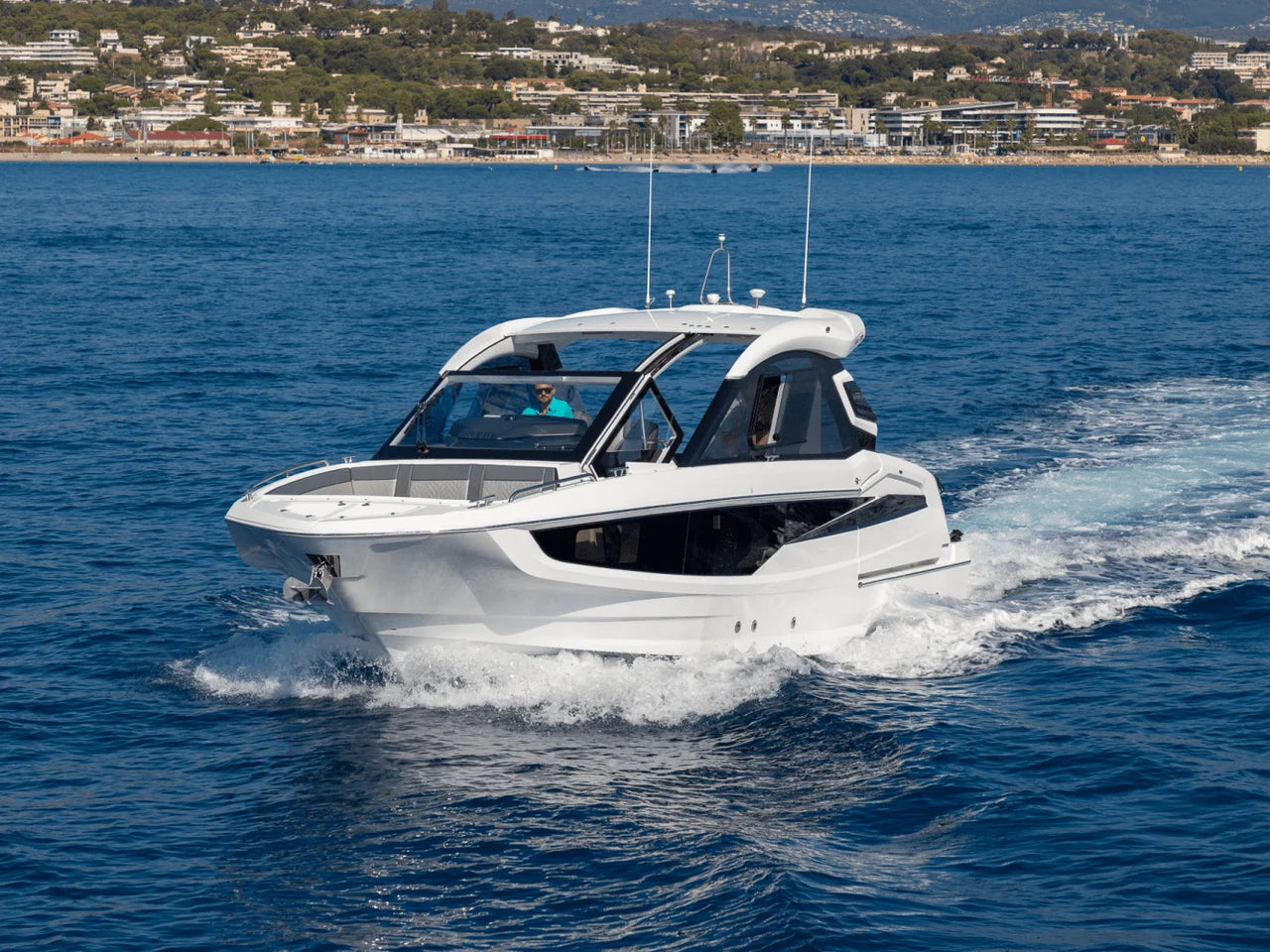 2026 Galeon 335 GTO 33.0 feet, Inuvik, Northwest Territories #1