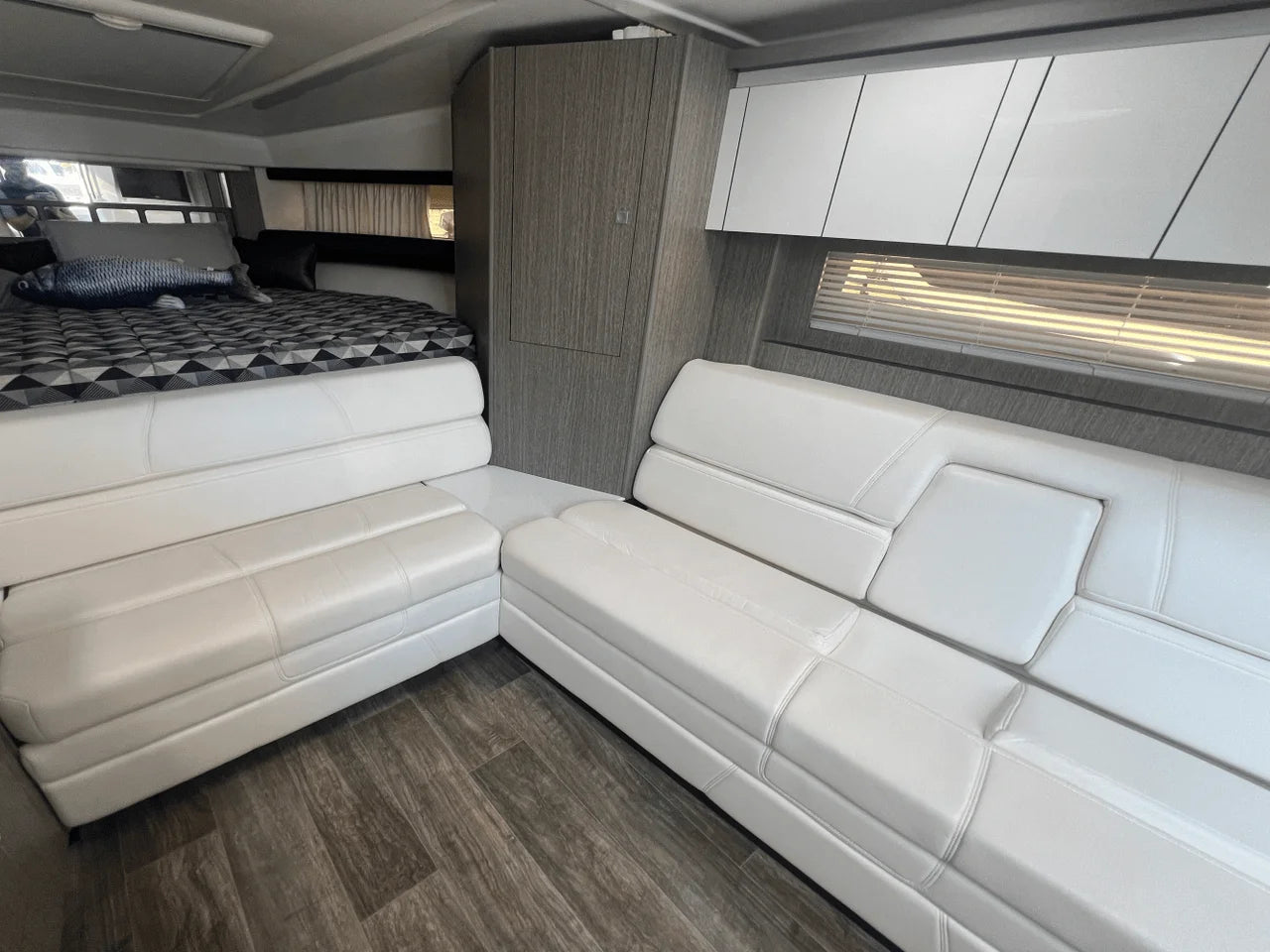 2021 Monterey 335 SPORT YACHT 33.0 feet, Wakefield, RI #34