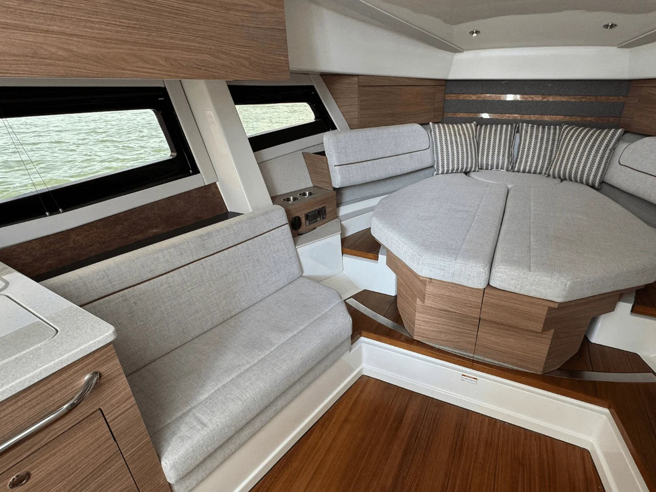 2026 Boston Whaler 365 Conquest 36.0 feet, Jupiter, Florida #38
