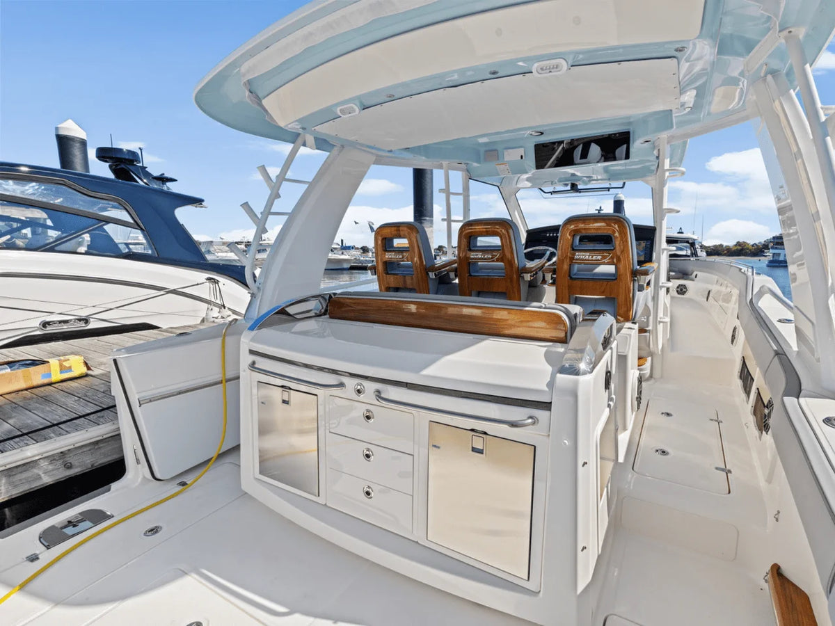 2026 Boston Whaler 420 Outrage 42.0 feet, Quincy, MA #16