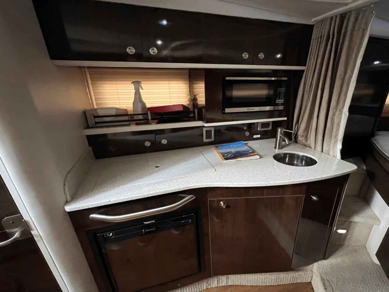 2016 Sea Ray 330 SUNDANCER 33.0 feet, Lake Ozark, MO #35